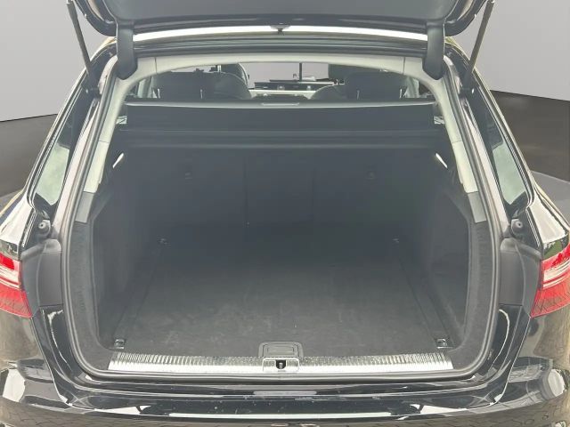 Audi A4 30 TDI Avant