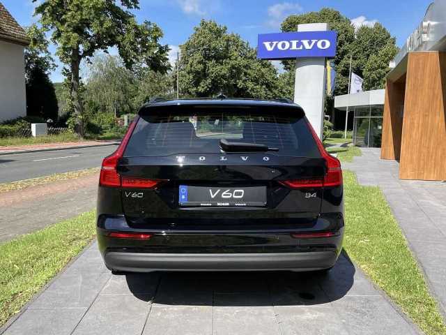 Volvo V60 Core Hybrid