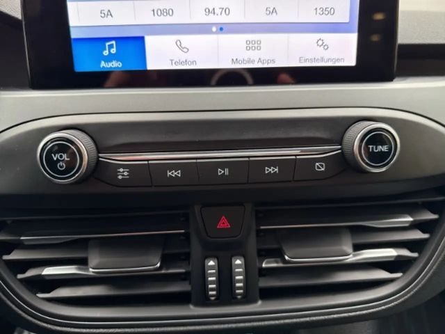 Ford Focus Cool & Connect Wagon