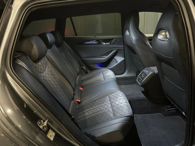 Volkswagen Passat 2.0 TDI R-Line Variant