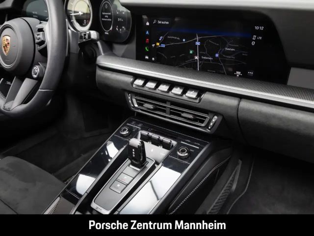 Porsche 992 4 Coupé GTS Targa