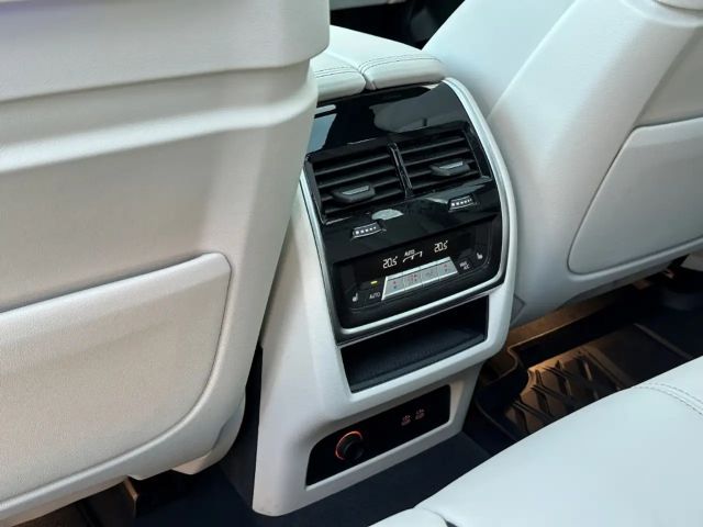 BMW X5 HUD SKYPANO DAP PA+ B&W INTEGRAL 2ACHS