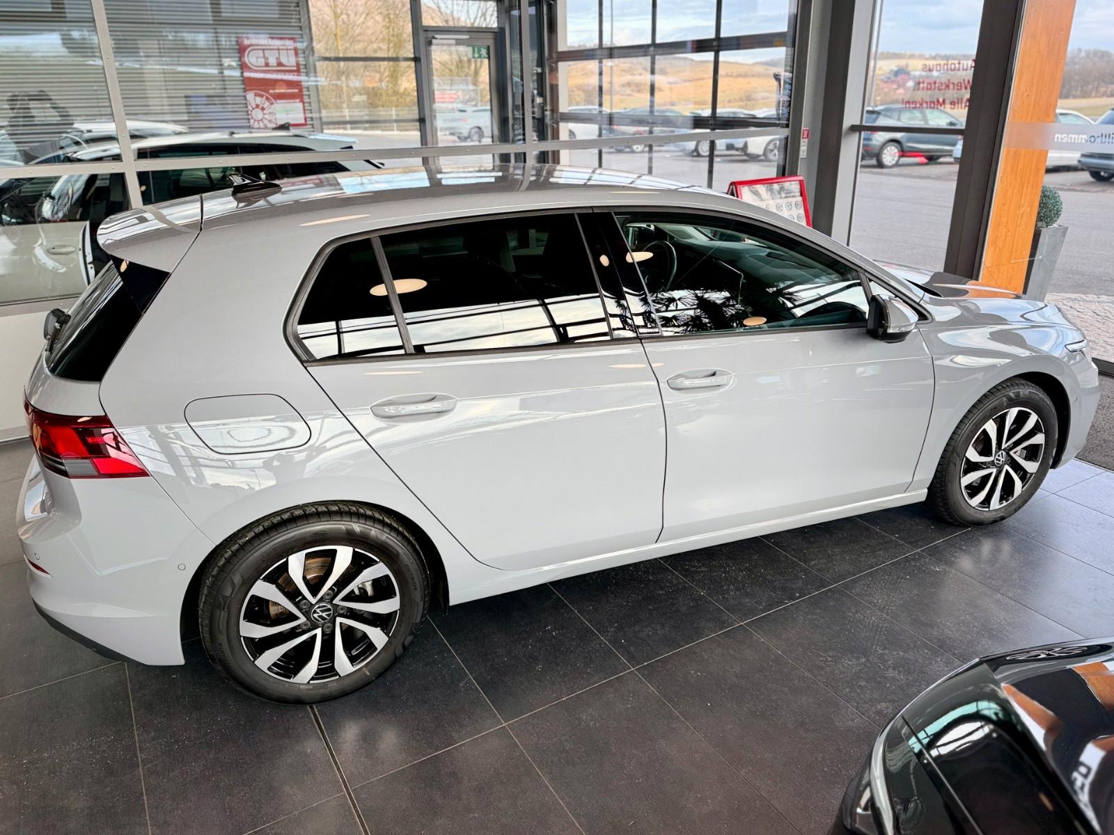 Volkswagen Golf 1.5 TSI Golf VIII Life