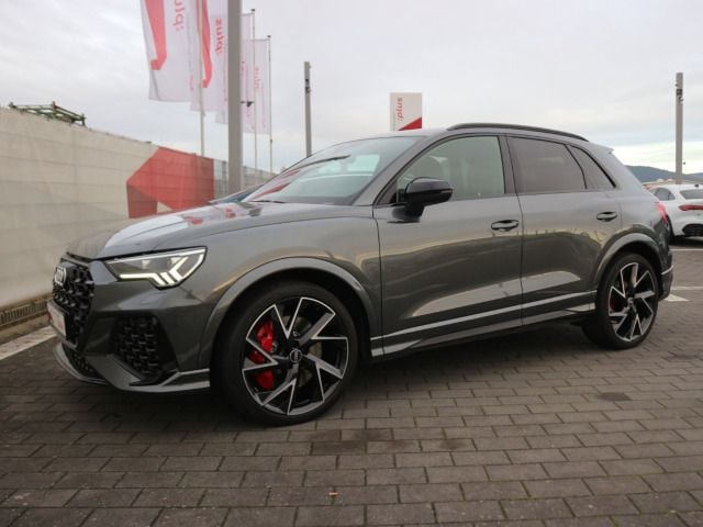 Audi RS Q3 Quattro S-Tronic