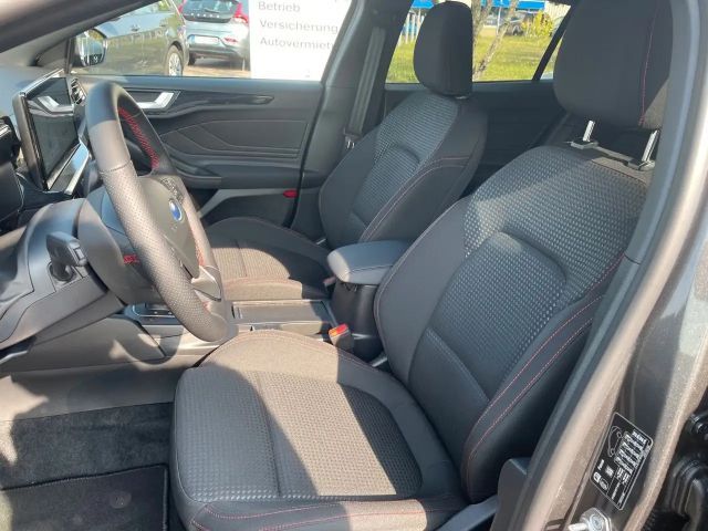 Ford Focus ST Line Wagon