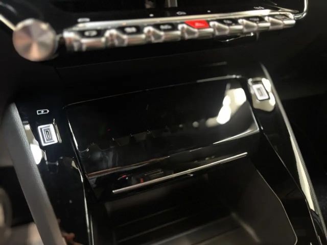 Peugeot 2008 EAT8 GT-Line PureTech