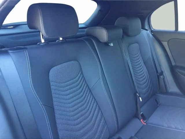 Mercedes-Benz A 200 A 200 d Progressive