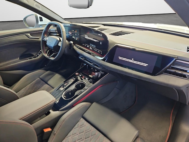 Audi A6 Avant Quattro S-Tronic