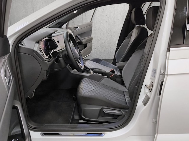 Volkswagen Polo 1.0 TSI DSG R-Line