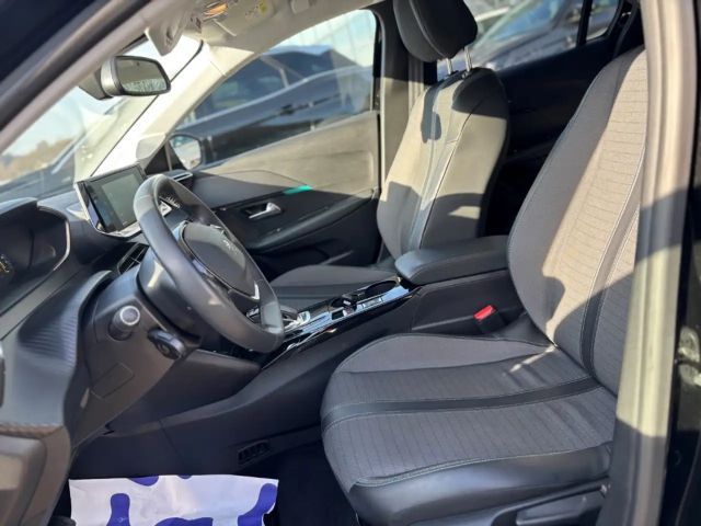 Peugeot 208 Allure Pack