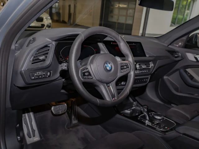 BMW 135 Sedan xDrive