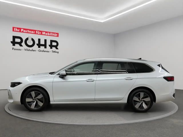 Volkswagen Passat 1.5 eTSI Business DSG