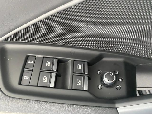 Audi A3 45 TFSI Hybride S-Line Sedan