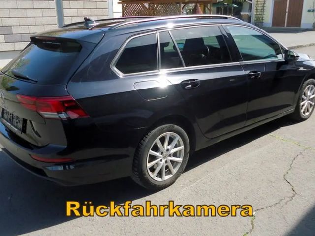 Volkswagen Golf Life Variant