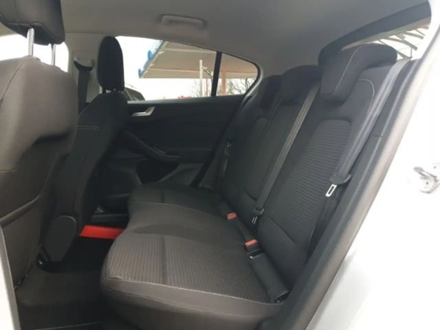 Ford Focus EcoBoost Titanium