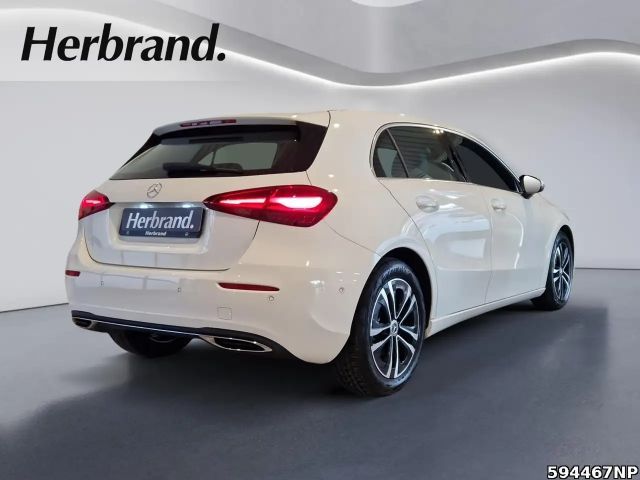 Mercedes-Benz A 180 Progressive