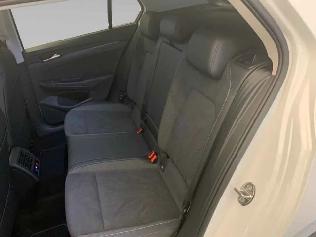 Volkswagen Golf Style eHybrid