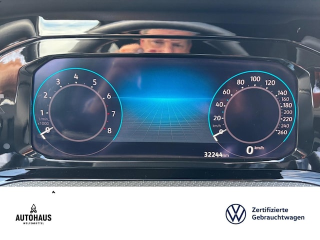 Volkswagen Golf 1.5 eTSI DSG Golf VIII R-Line