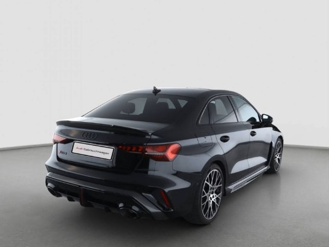 Audi RS3 Quattro S-Tronic Sedan