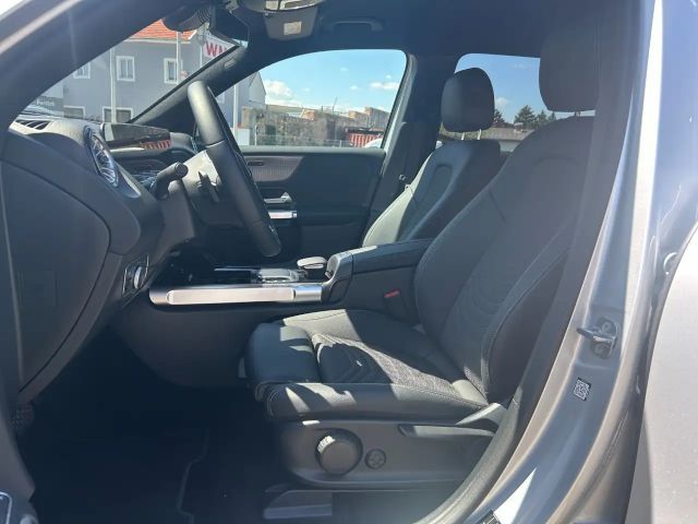 Mercedes-Benz EQB 250