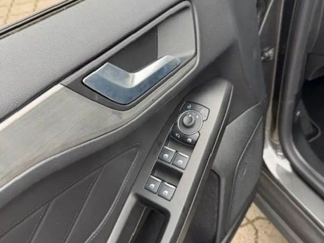 Ford Focus Titanium Wagon