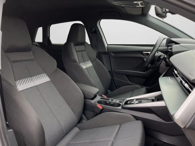 Audi A3 Hybride S-Line Sedan