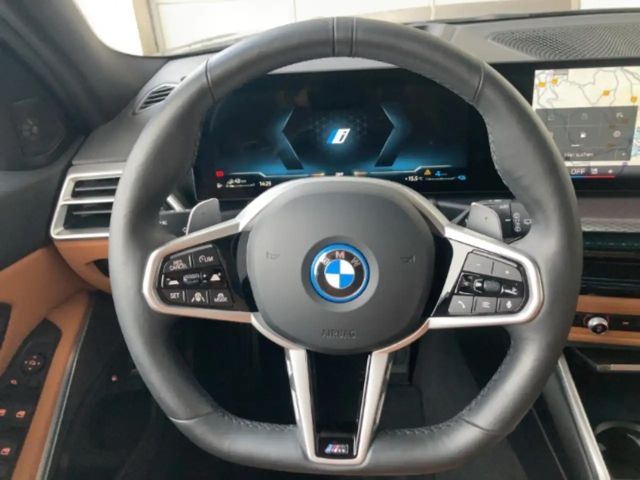 BMW 330 330e M-Sport xDrive