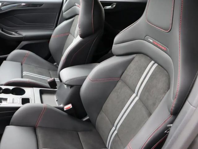 Ford Focus ST Line Wagon