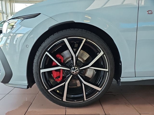 Volkswagen Golf 2.0 TSI DSG IQ.Drive