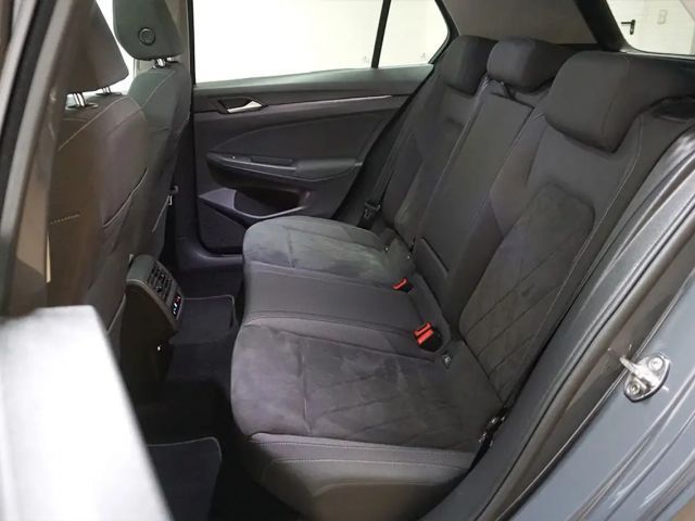 Volkswagen Golf 2.0 TDI DSG Style