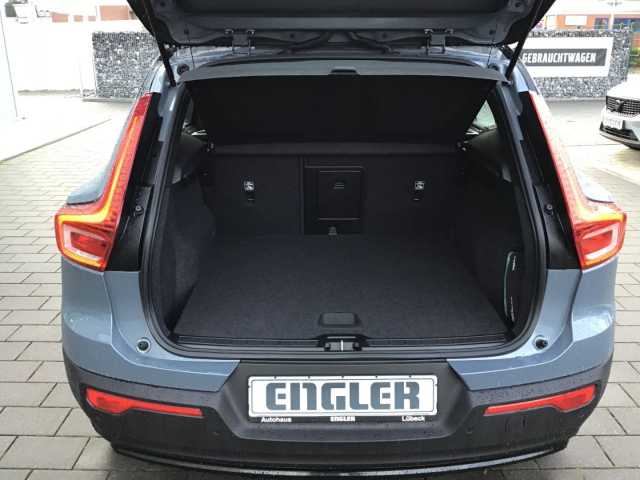 Volvo XC40 Core Recharge