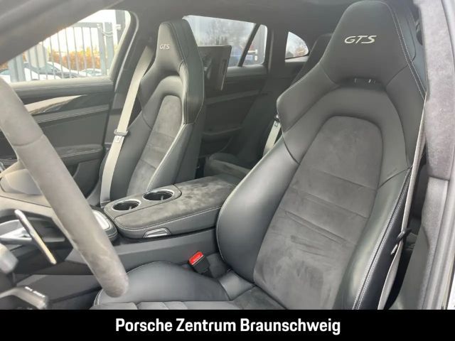 Porsche Panamera GTS Sport Turismo