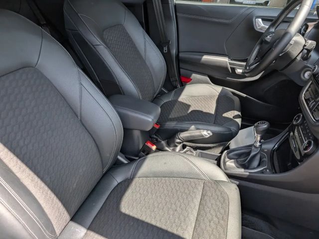 Ford Puma EcoBoost Titanium