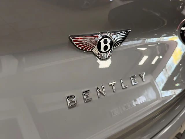 Bentley Bentayga V8