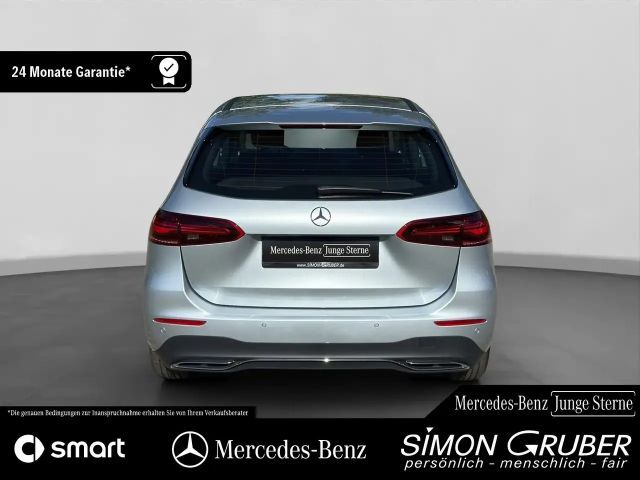 Mercedes-Benz B 200 Progressive Sedan