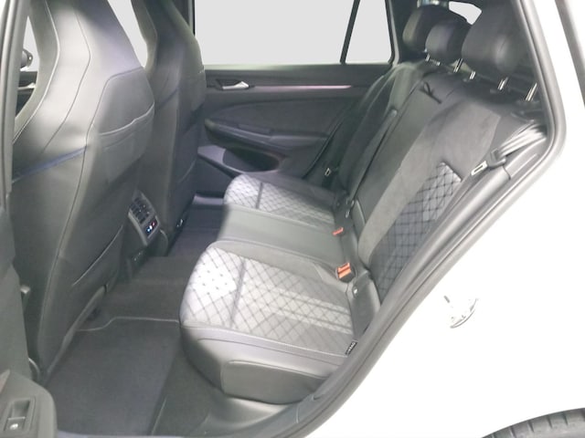 Volkswagen Golf 1.5 eTSI Variant