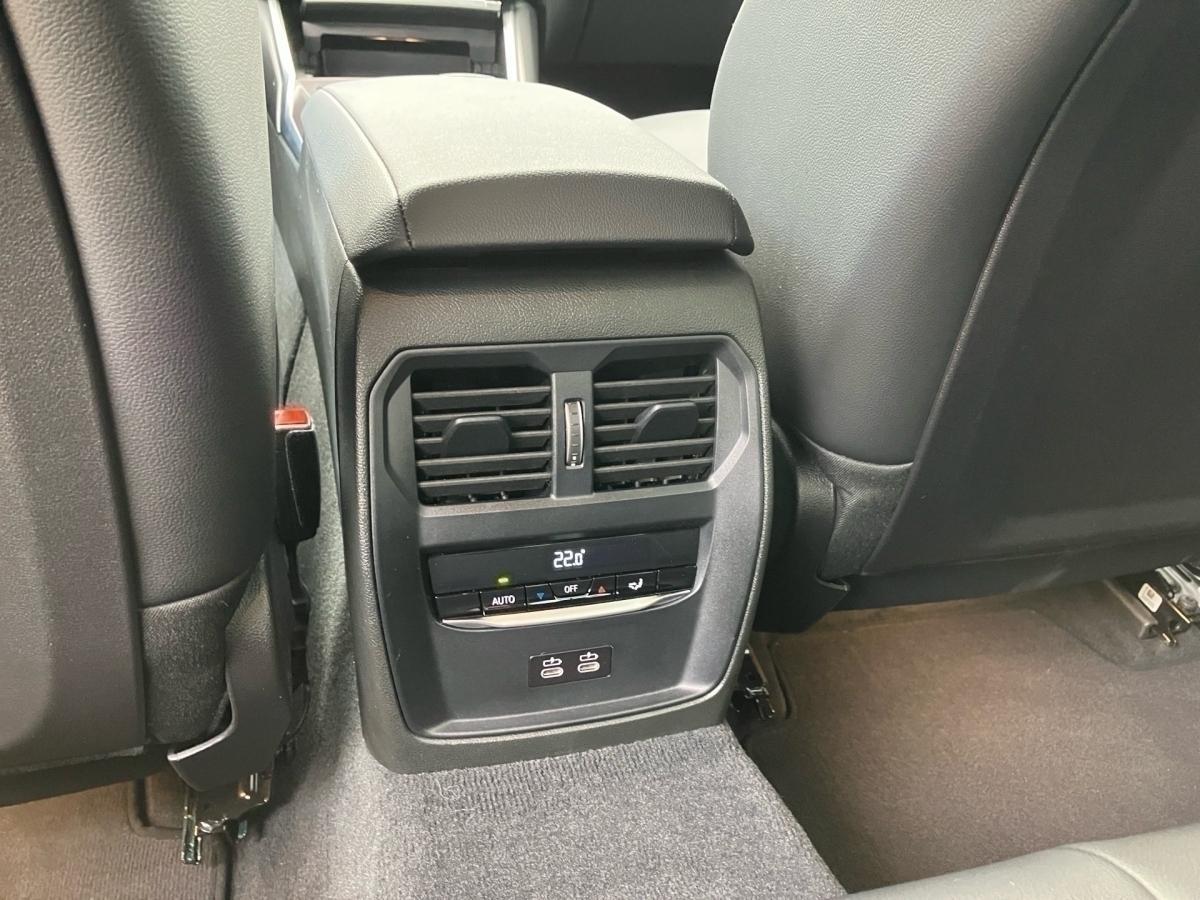 BMW 330 330i Sedan xDrive