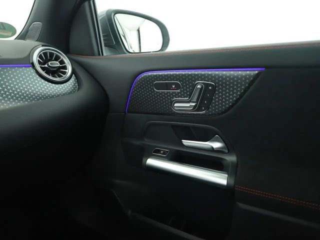 Mercedes-Benz GLA 220 4MATIC AMG Line