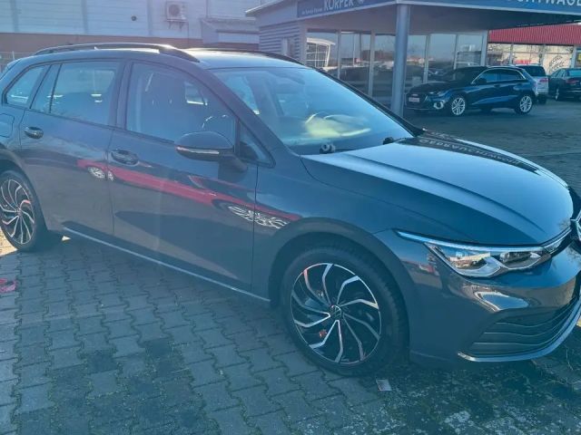 Volkswagen Golf 2.0 TDI Golf VIII Life Variant