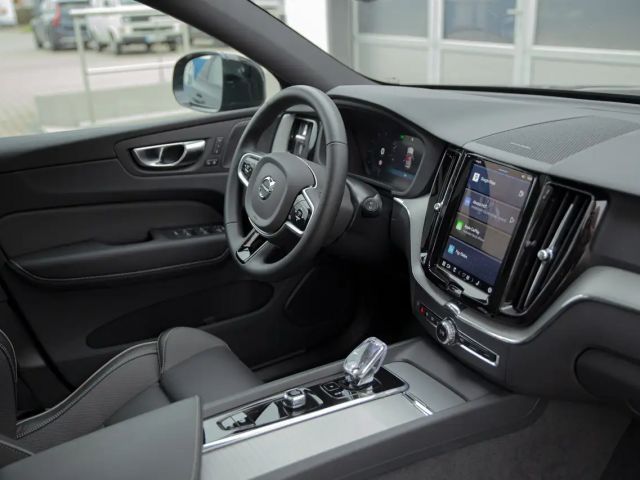 Volvo XC60 AWD Dark Plus