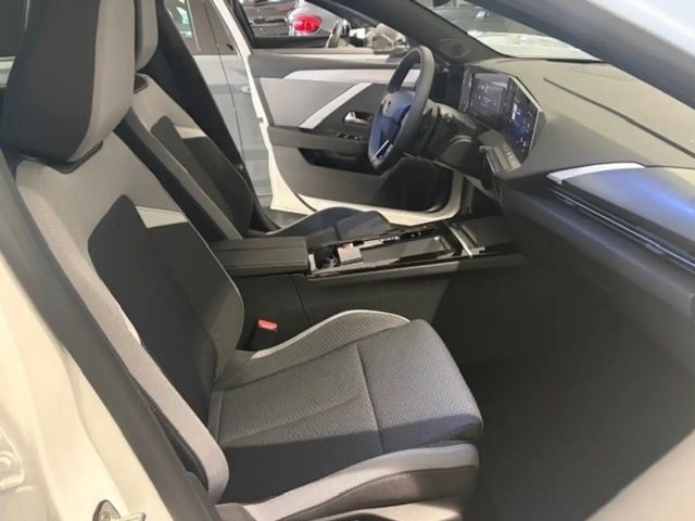 Opel Astra 1.2 Turbo Edition Turbo