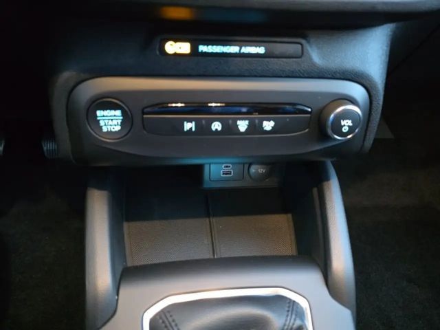 Ford Focus 1,0 125PS ACC/Kamera/LED/Navi/Winterp.     **