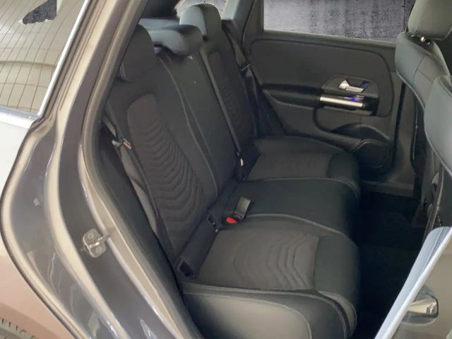 Mercedes-Benz B 200 Progressive