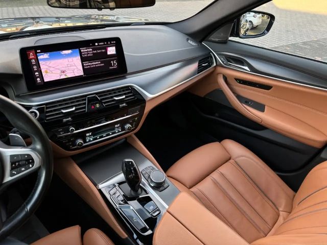 BMW 530 530d M-Sport Touring