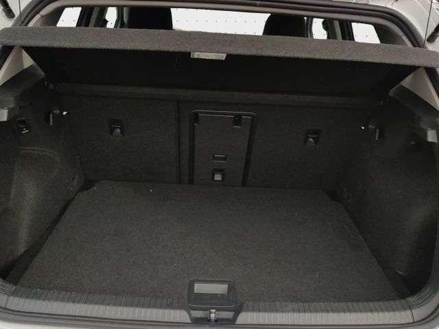 Volkswagen Golf 1.5 TSI Golf VIII Life