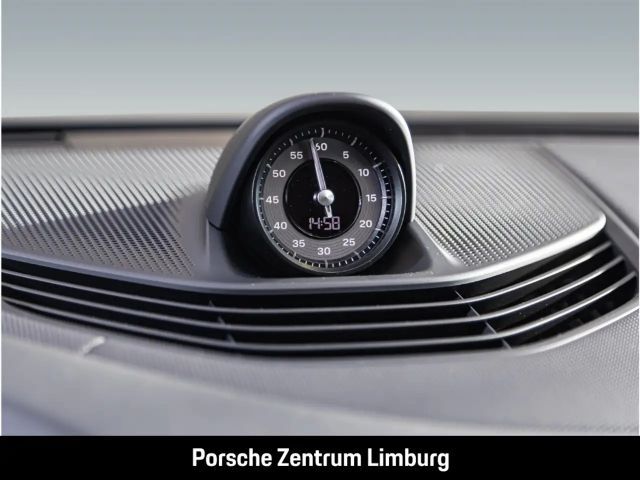 Porsche Taycan 4 Cross Turismo