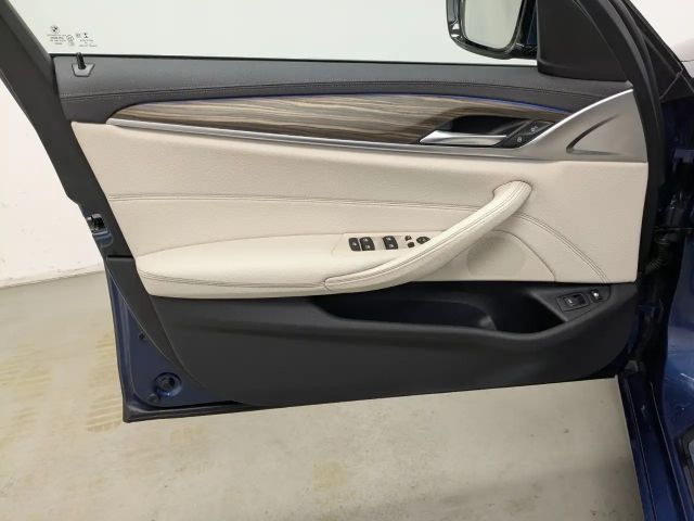 BMW 530 530e Touring