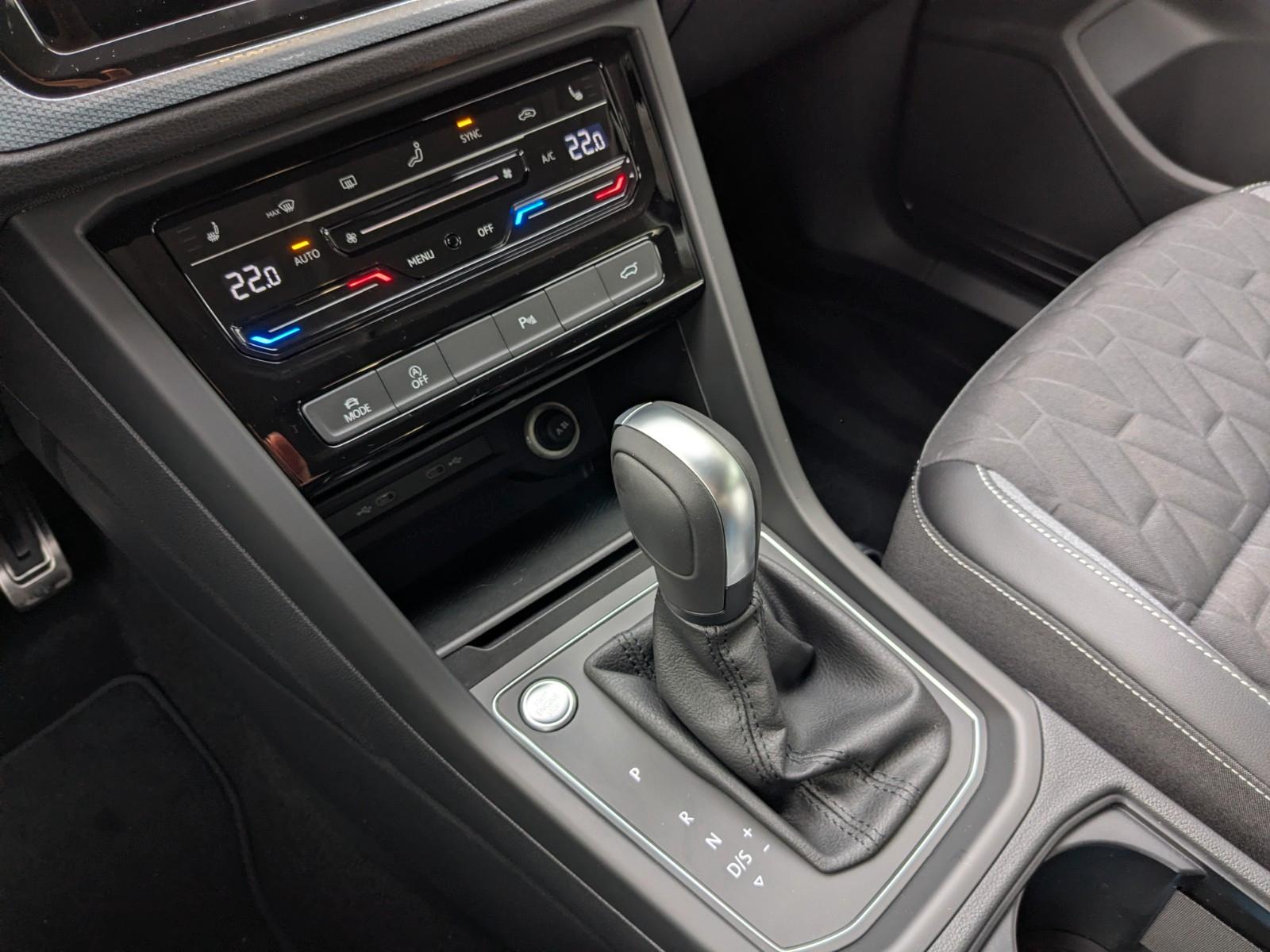 Volkswagen Touran DSG IQ.Drive