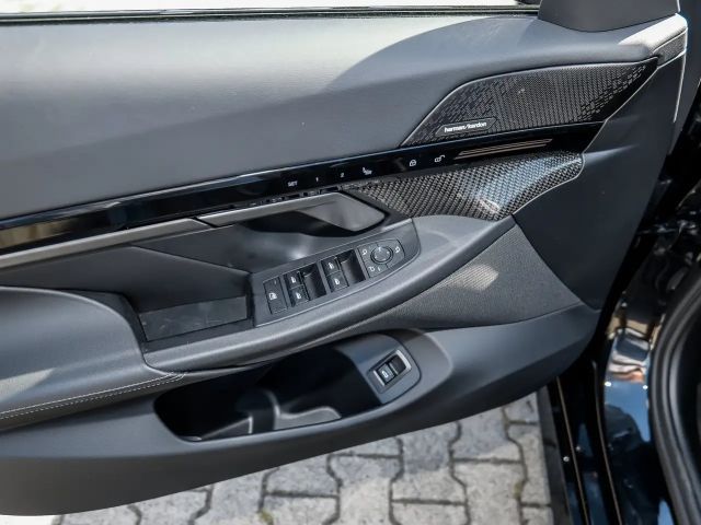 BMW 520 520i M-Sport Sedan