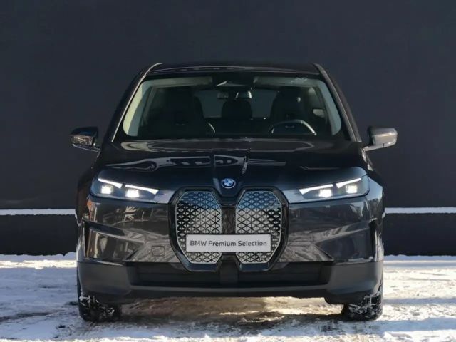 BMW iX xDrive40
